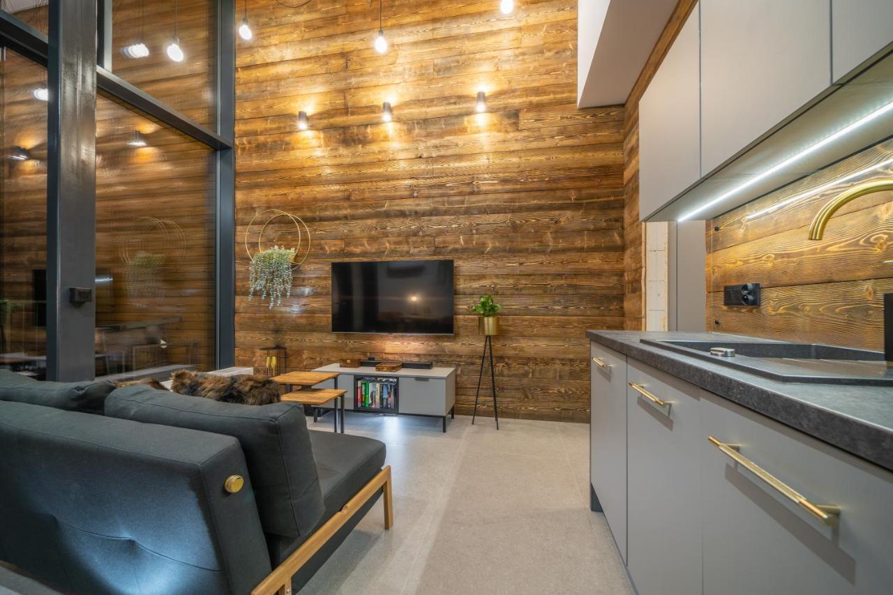 Golden Mountain Aparts Apartment